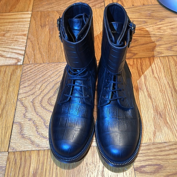 YSL Saint Laurent Crocodile Embossed Leather Combat Lace Up Boots - Picture 2 of 7